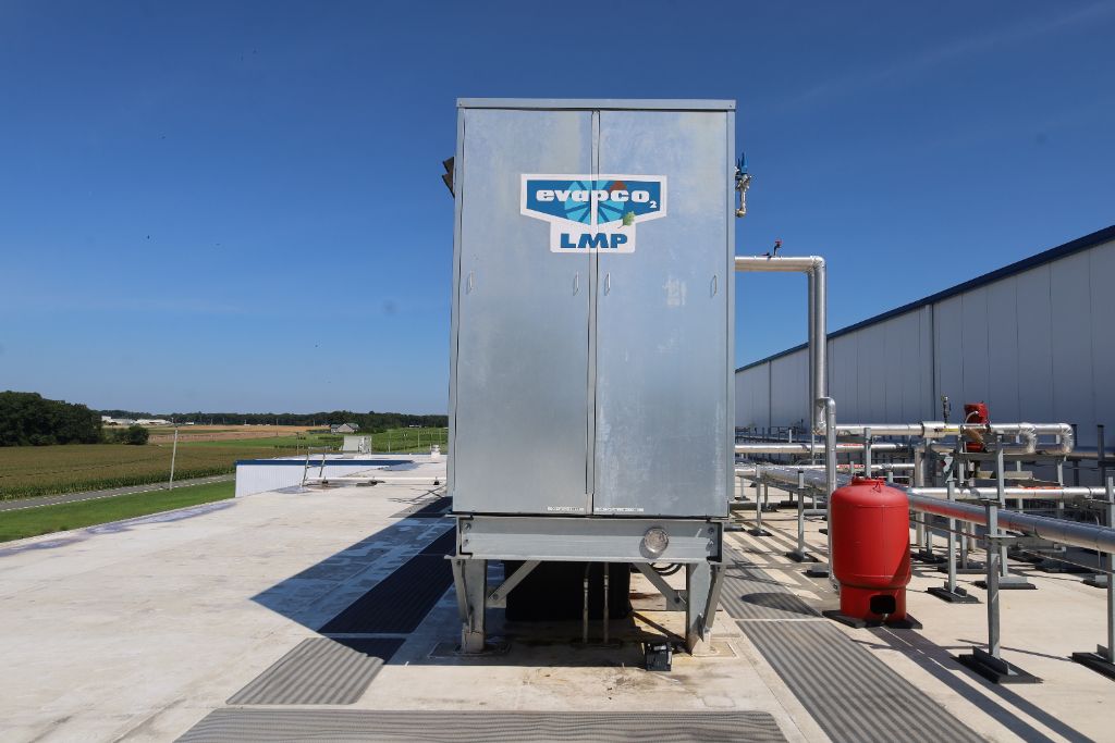 Evapco LMP industrial rooftop refrigeration unit on the Mid Eastern Cold Storage facility